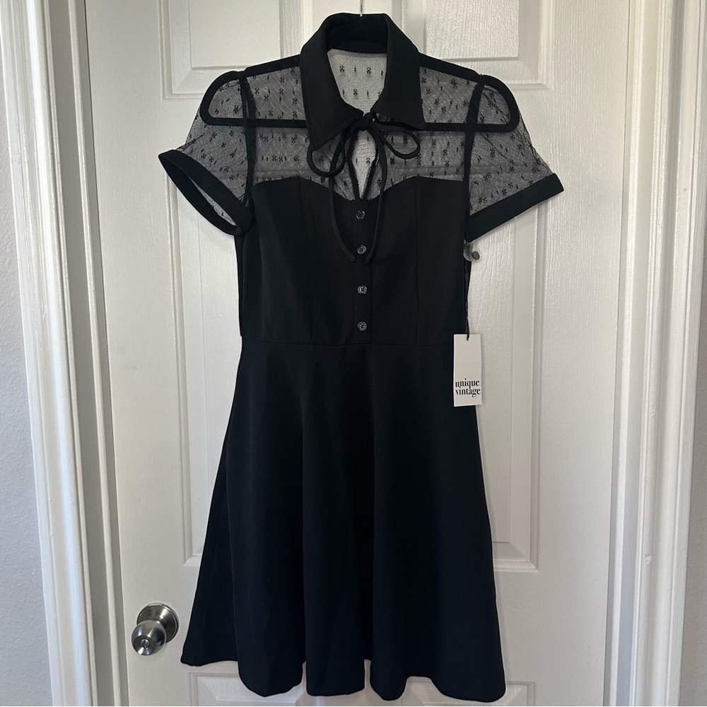Unique Vintage Black Sheer Collared Dress w/ Pockets – Size Small (4) NWT